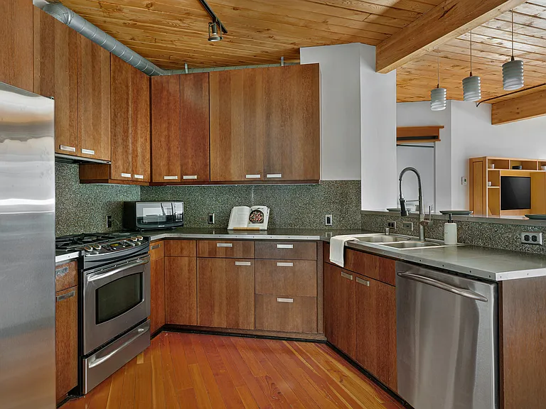 1408 12th Ave #406 — Photo 4