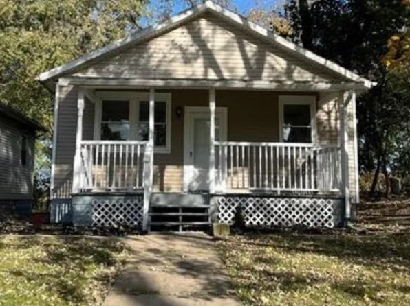 514 4th St SW, Massillon, OH 44647