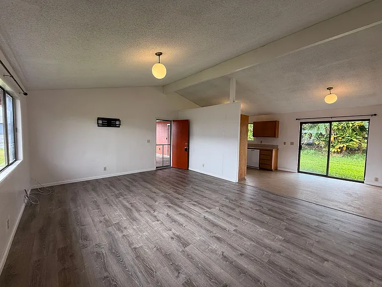 610 Hoomalu Pl — Photo 2