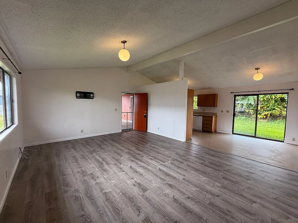 610 Hoomalu Pl