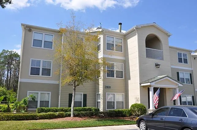 18103 Sterling Gate Cir