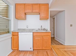 10 Keyes St, Belchertown, MA 01007