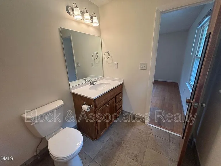 3609 Melrose Dr — Photo 45