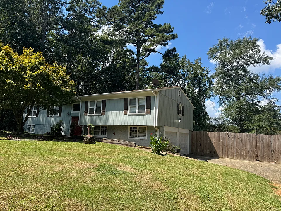 2949 Karen Ln