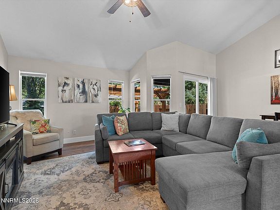 4th image of 162 E Gardengate Way