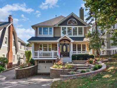 789 Hill Ave, Glen Ellyn, IL, 60137
