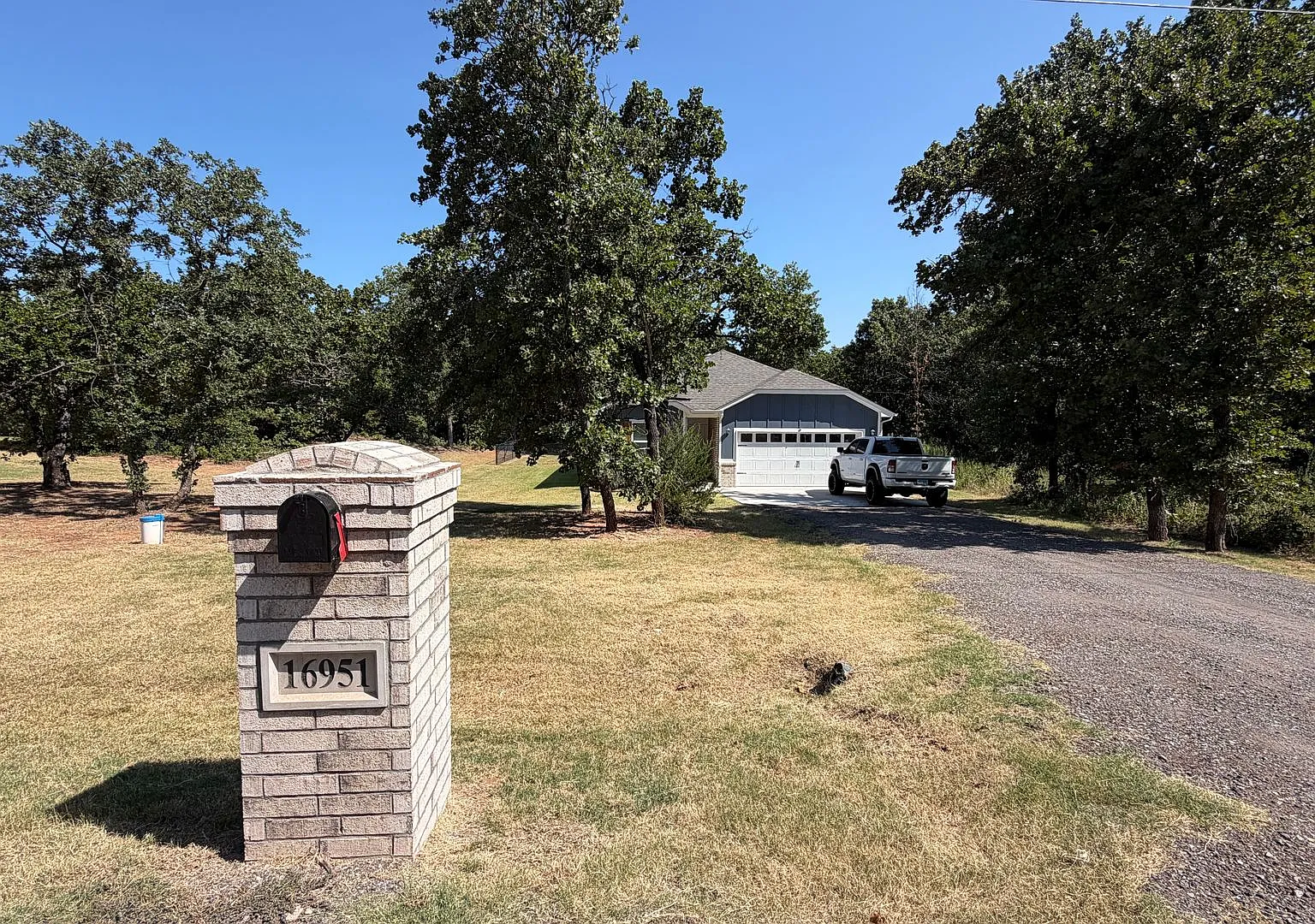 Country Living 3 bedroom, 2 bathroom on 1.70 Wooded Acreage Lot in Ridge Creek Addition! — Photo 2