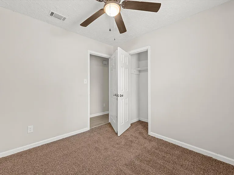 2357 Basswood Dr — Photo 10