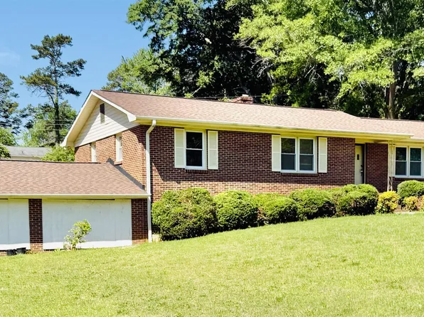 3855 Maid Marion Ln, Spartanburg, SC 29302
