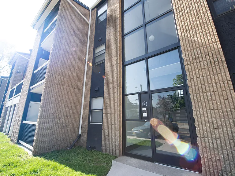 300 Broadwayapt #A11 — Photo 9