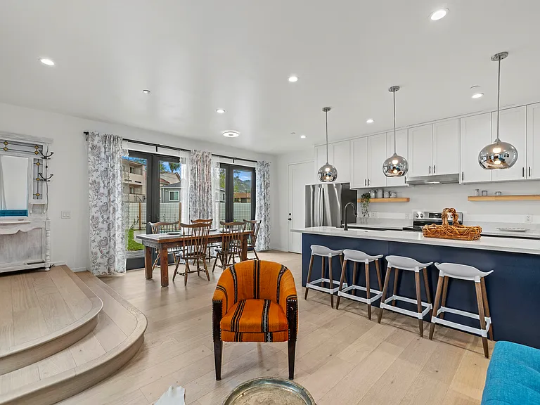 1221 S Chavez St — Photo 3