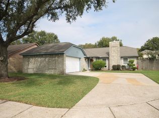 10917 Mulberry Ct, La Porte, TX 77571