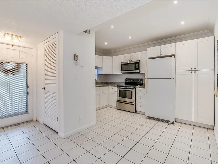 8940 S Hollybrook Blvd #307 — Photo 1