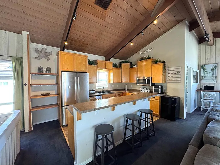 724.5 Dover Ct — Photo 12