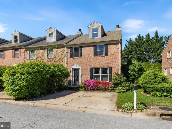 11 Wellington West Dr, Hockessin, DE 19707
