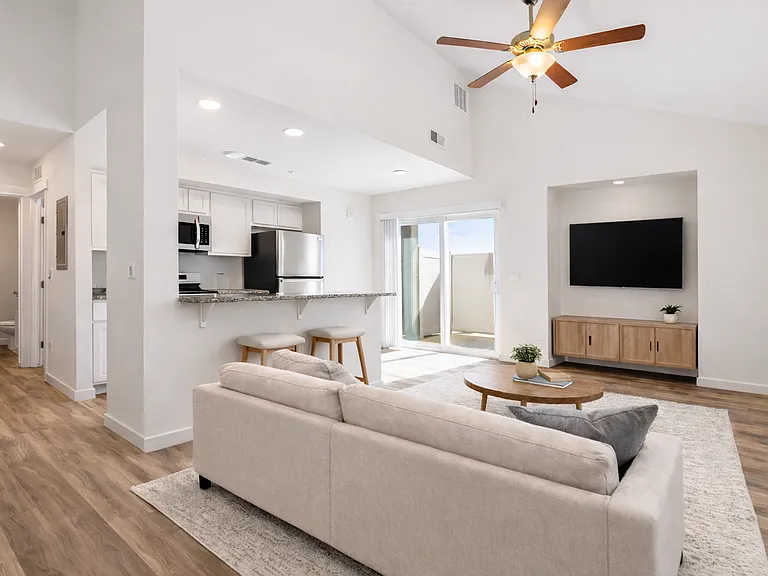 Midway Townhomes — Photo 11