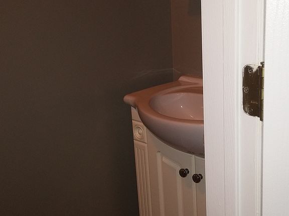 4th image of 1804 Aggie Ct