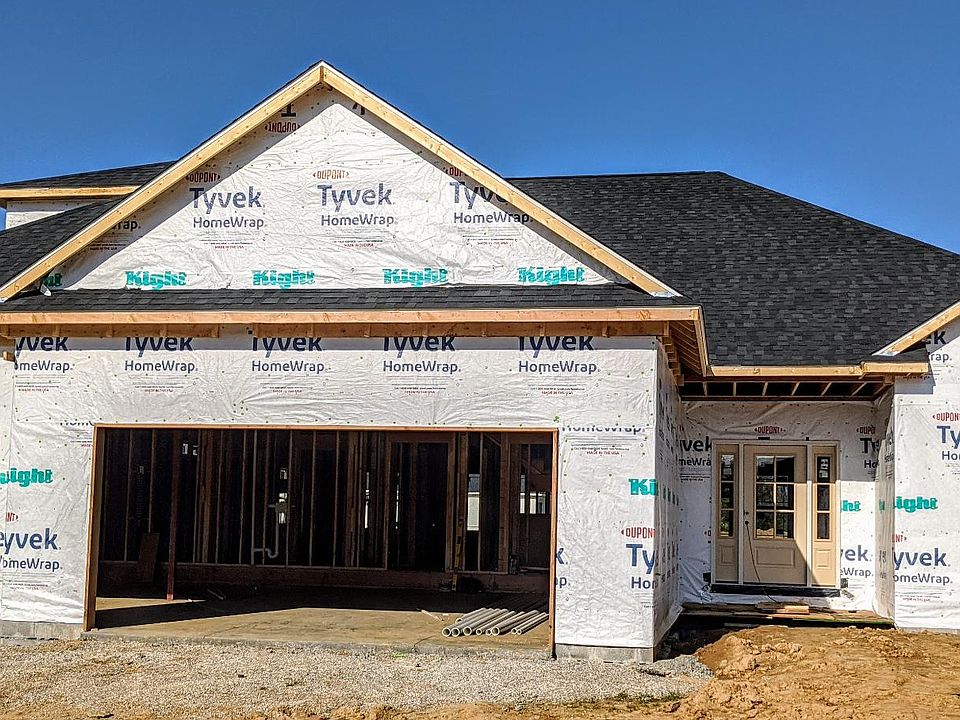 2nd image of 307 Edgewater Dr