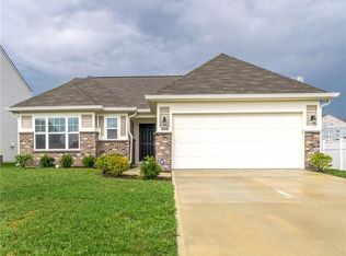 10418 Hunters Crossing Blvd, Indianapolis, IN 46239
