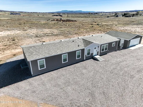26927 N Chicory Way, Paulden, AZ 86334
