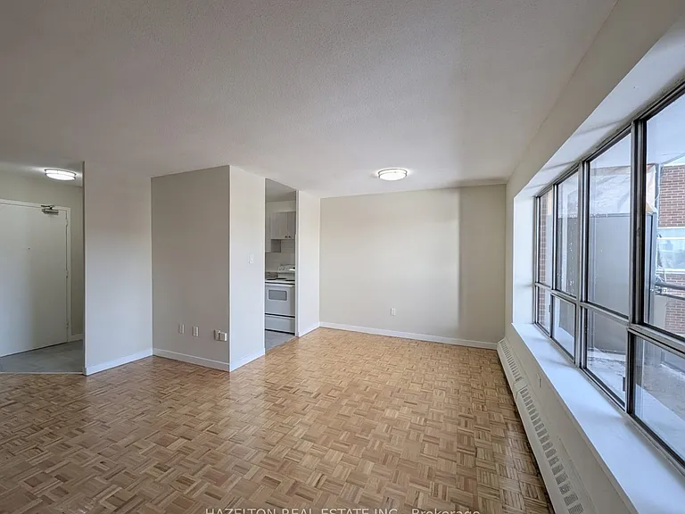 1901 Martin Grove Rd #521 — Photo 2
