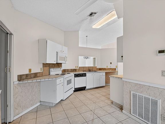 2nd image of 9 Corrie Place