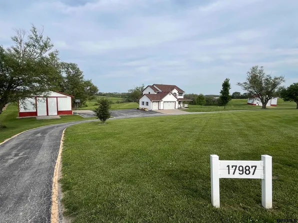 17987 S 228th St, Gretna, NE 68028