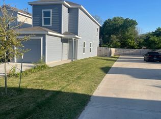 62 Trinity Cir, Lockhart, TX 78644