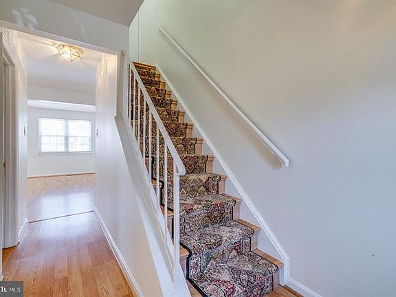5th image of 7706 Trevino Ln
