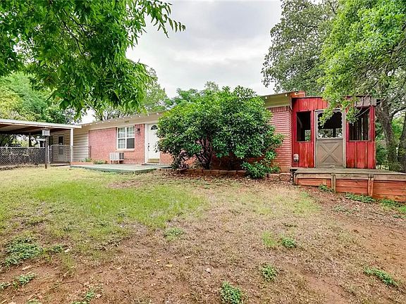 5th image of 3820 Oak St