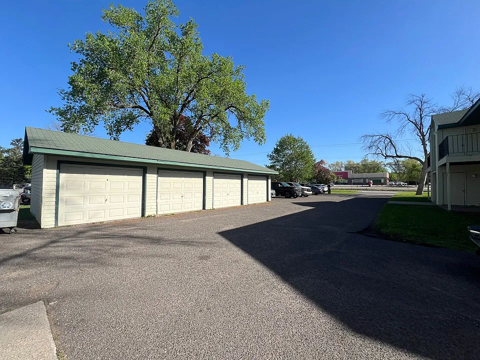 2070 Coon Rapids Blvd NW