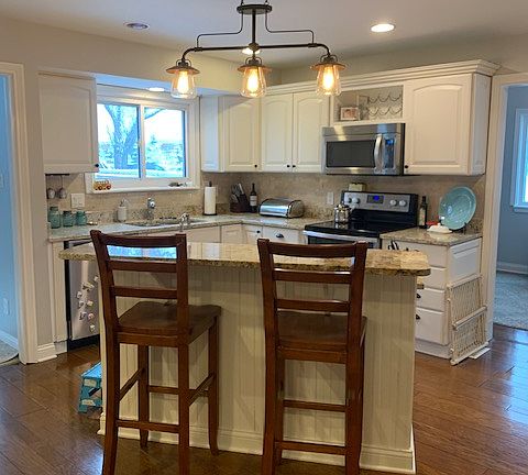 2nd image of 1605 Irongate Cir