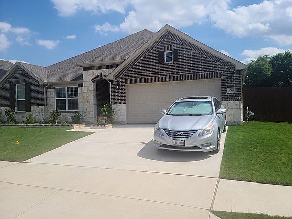 5th image of 1001 Meadow Gust Dr