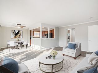 9528 Mission Rd #14, Leawood, KS 66206