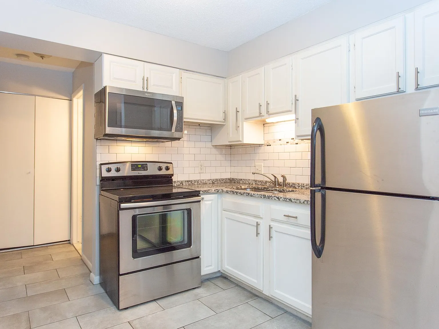 218 S Batchewana Ave — Photo 3