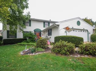 1720 Deer Run, Gurnee, IL 60031