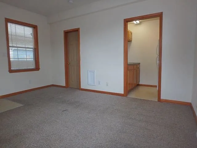 1113 Paquin St — Photo 9