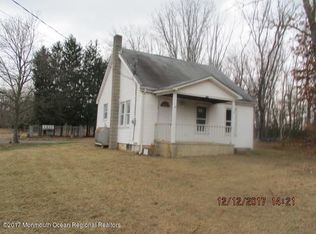 68 Hawkin Rd, New Egypt, NJ 08533