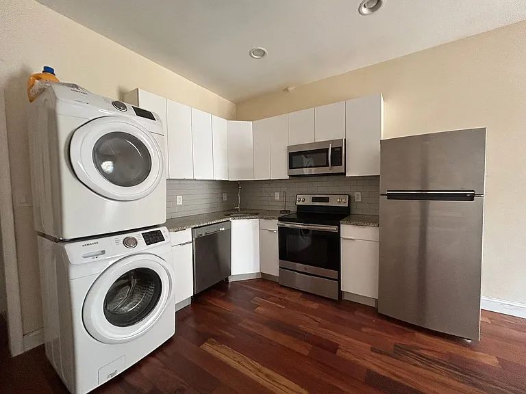 1635 S Broad st — Photo 17