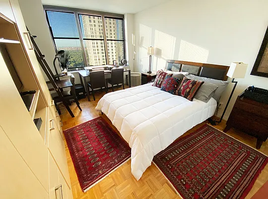 Rented by Apartment Luxe Realty Group, Inc | media 37