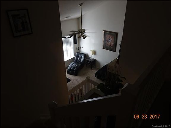 5th image of 729 Mountainwater Dr