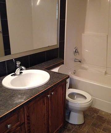 5th image of 8917 B 72nd Ave Unit A