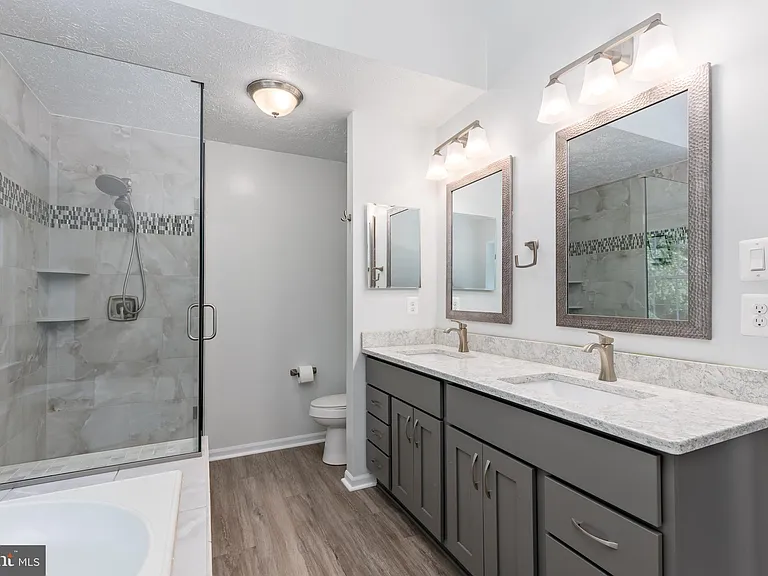2807 Chapman Ct — Photo 21