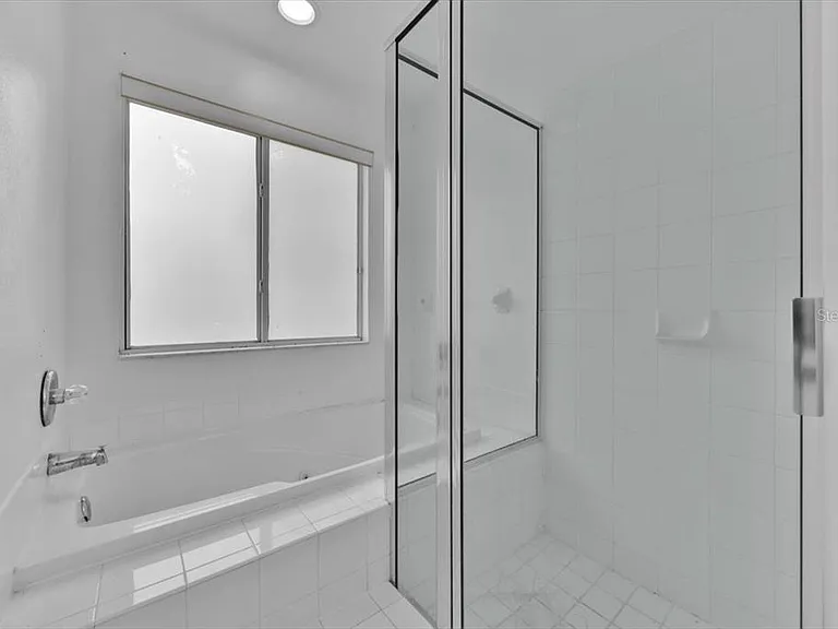 352 Caribbean Dr #MAIN — Photo 10