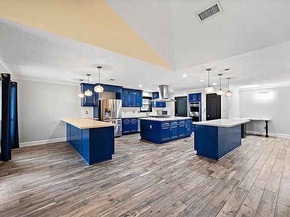 5th image of 15418 Windy Cove Dr