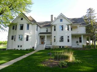 3070 Town Hall Rd, Mount Horeb, WI 53572