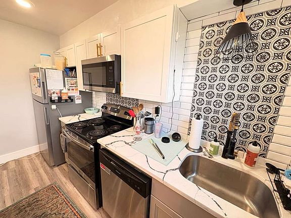3rd image of 305 E Swissvale Ave APT 9