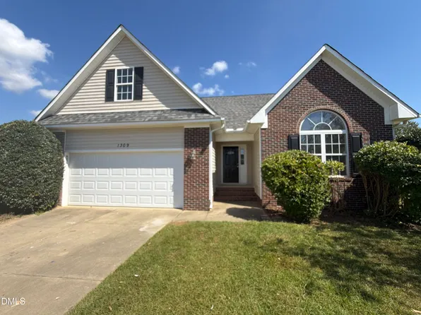 1309 Saltwell Pl, Fayetteville, NC 28314