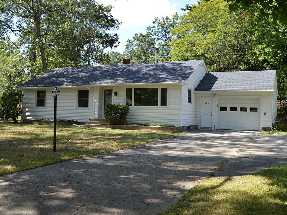 1st image of 536 Woodland Dr
