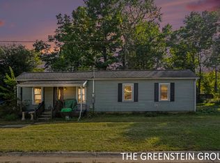 102 Della Ct, Allegan, MI 49010